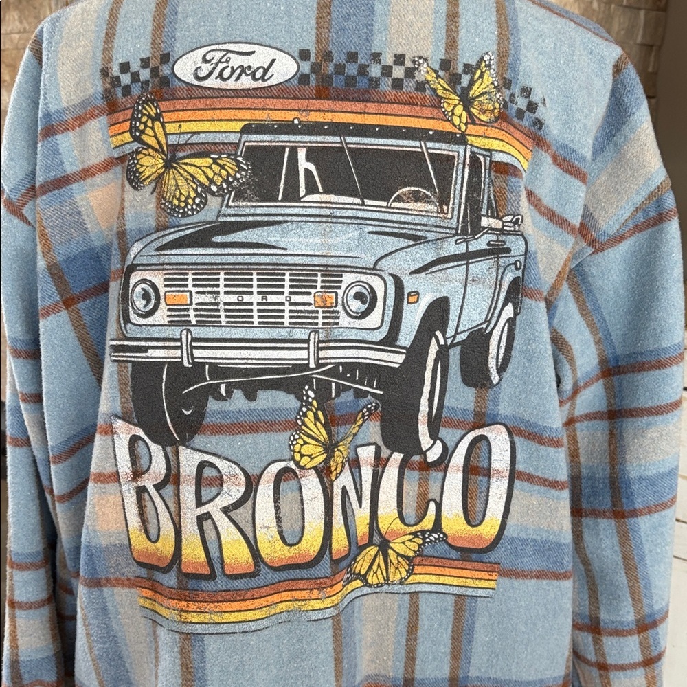 Ford Bronco shacket flannel blue brown cream flannel butterflies Bronco graphic - Picture 2 of 16